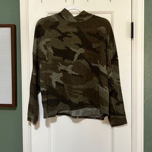 Dantelle Sweater